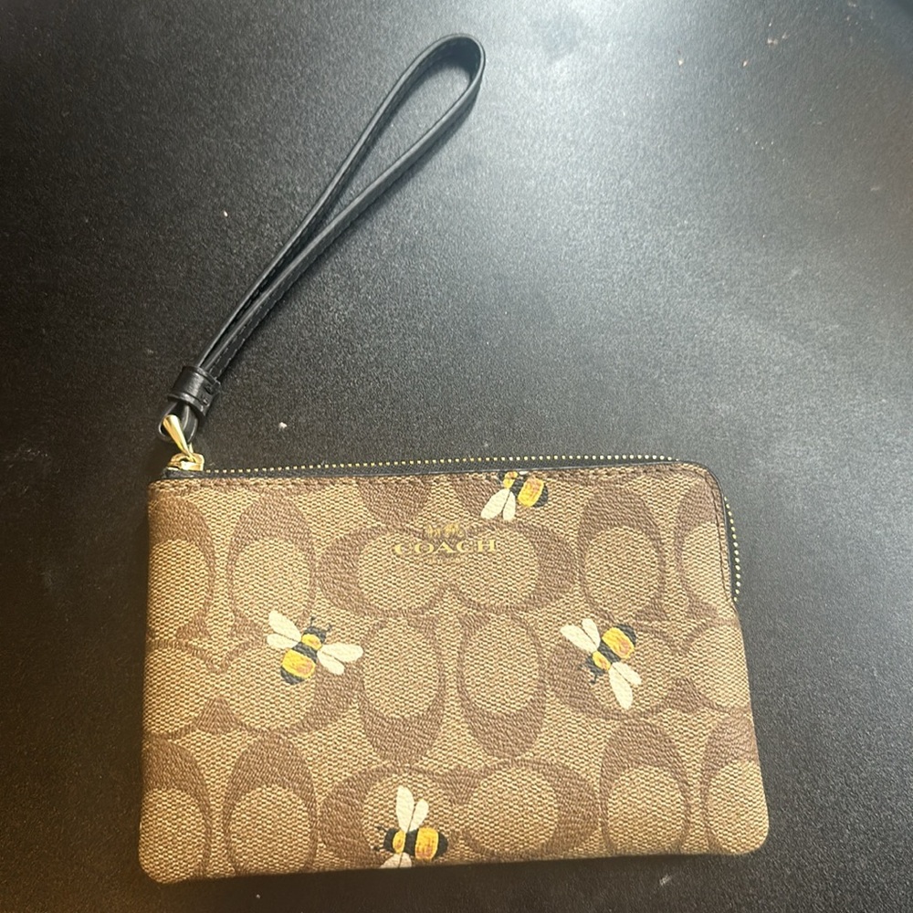 Coach bee wristlet wallet